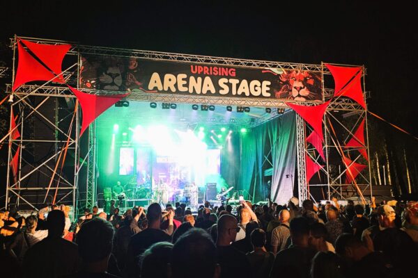 Arena stage